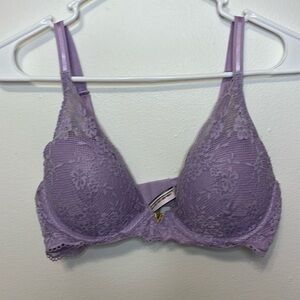 VICTORIAS SECRET Light Purple Lace Plunge Bra